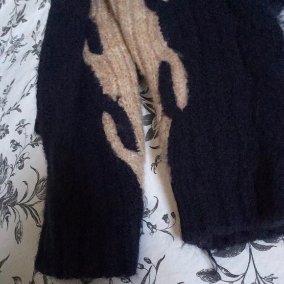 *LIKE NEW* Noisy May Ebba Colourblock Cable-knit Sweater (navy/camel) - Picture 5 of 5